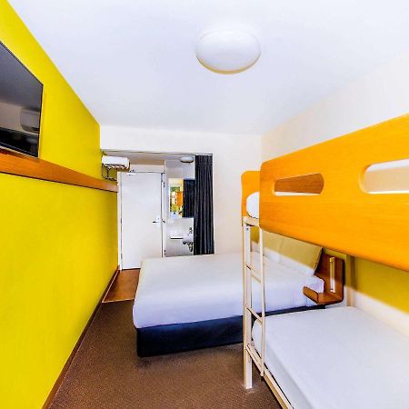Ibis Budget Sydney Olympic Park Buitenkant foto
