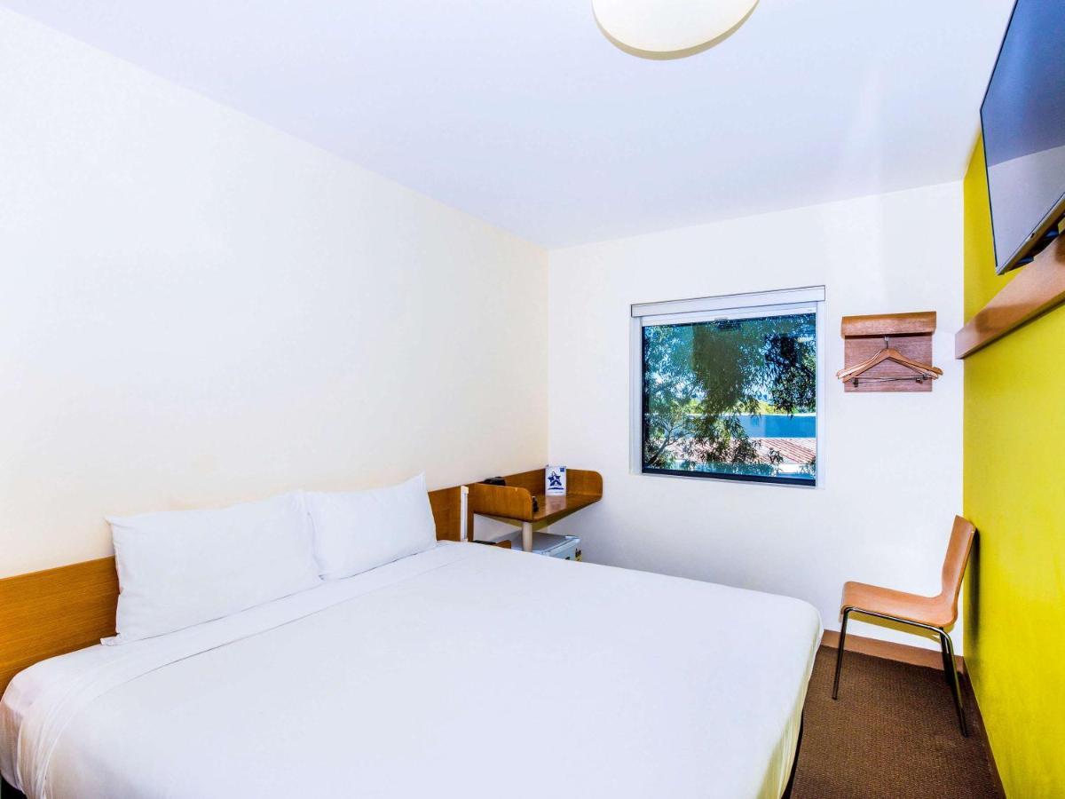 Ibis Budget Sydney Olympic Park Buitenkant foto