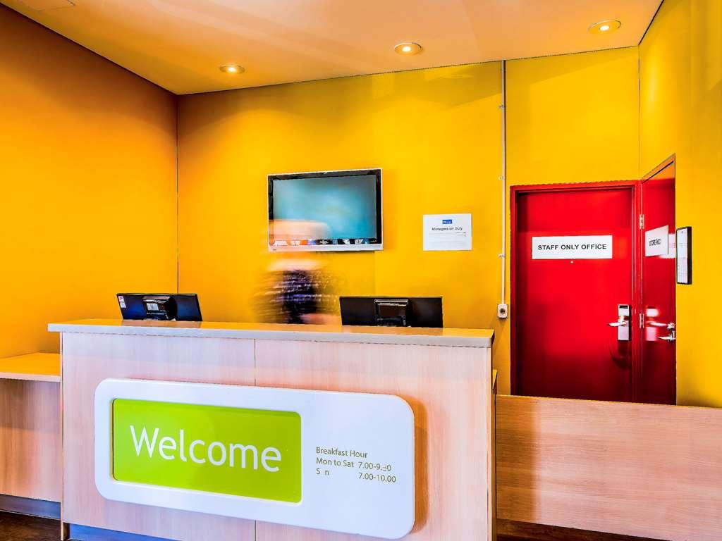 Ibis Budget Sydney Olympic Park Buitenkant foto