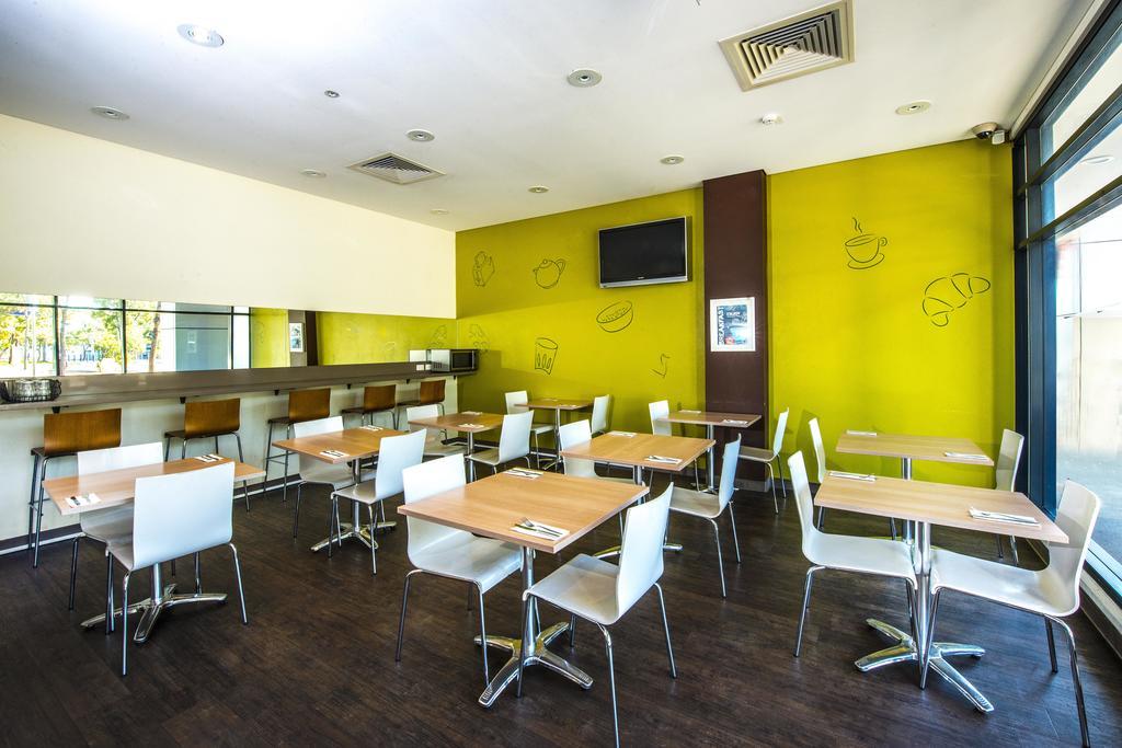 Ibis Budget Sydney Olympic Park Buitenkant foto