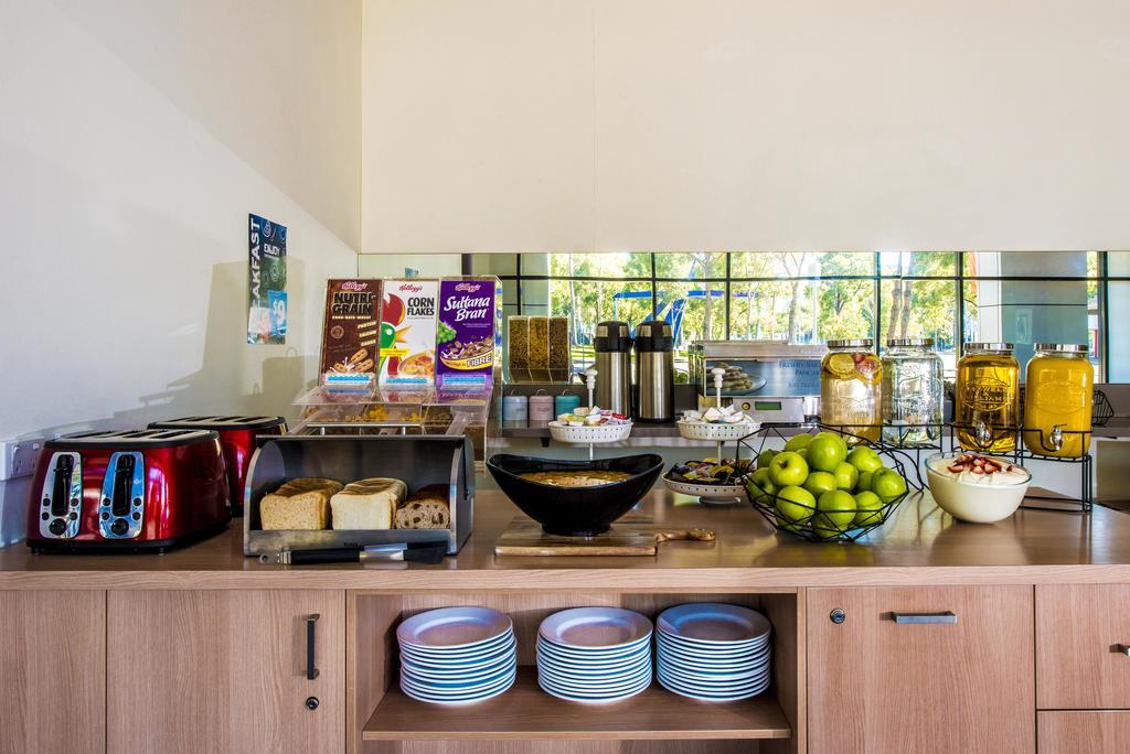 Ibis Budget Sydney Olympic Park Buitenkant foto