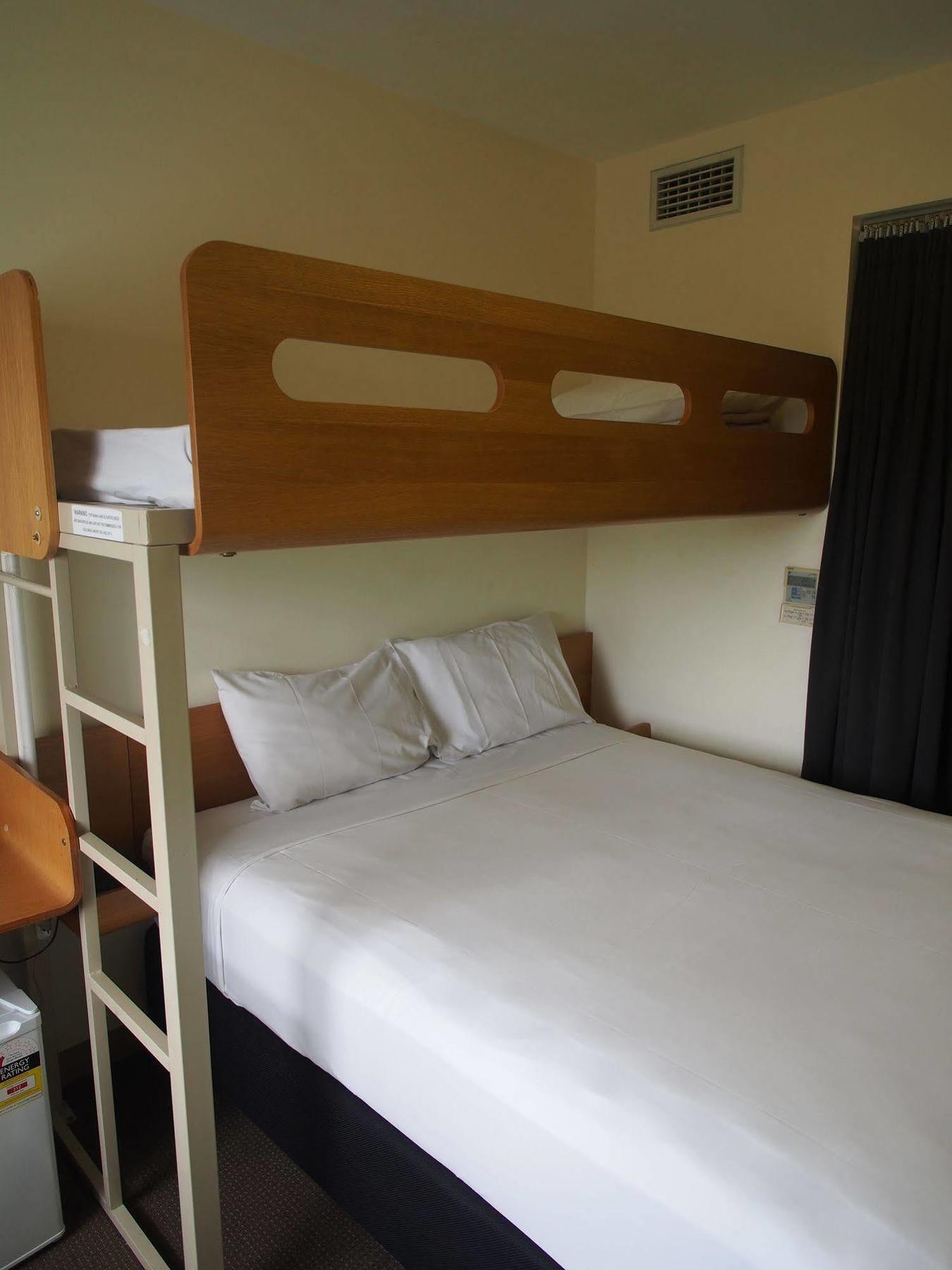 Ibis Budget Sydney Olympic Park Buitenkant foto