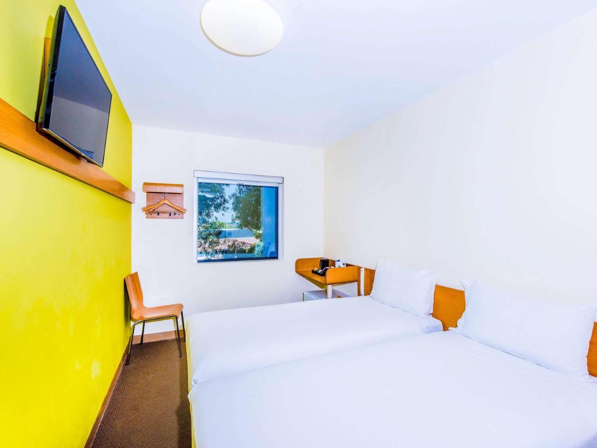 Ibis Budget Sydney Olympic Park Buitenkant foto