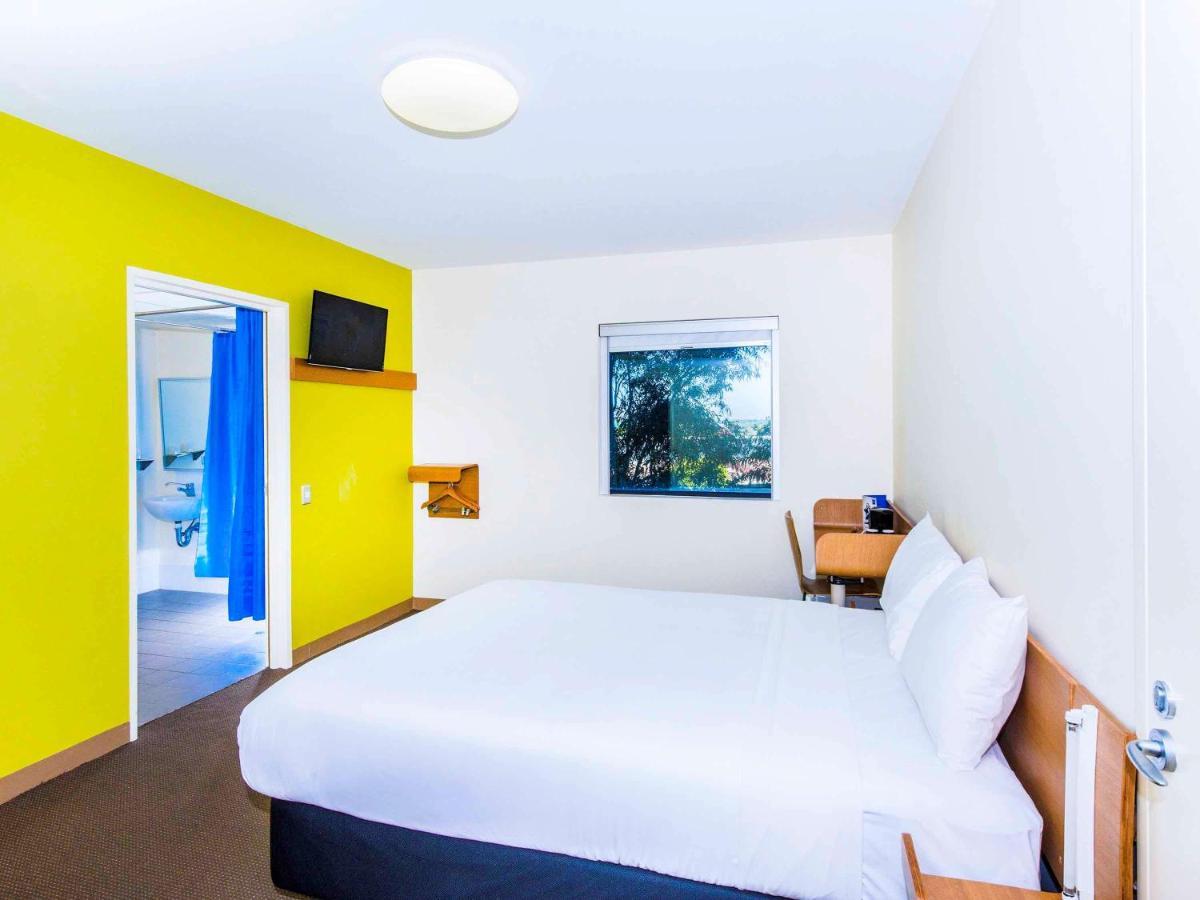 Ibis Budget Sydney Olympic Park Buitenkant foto