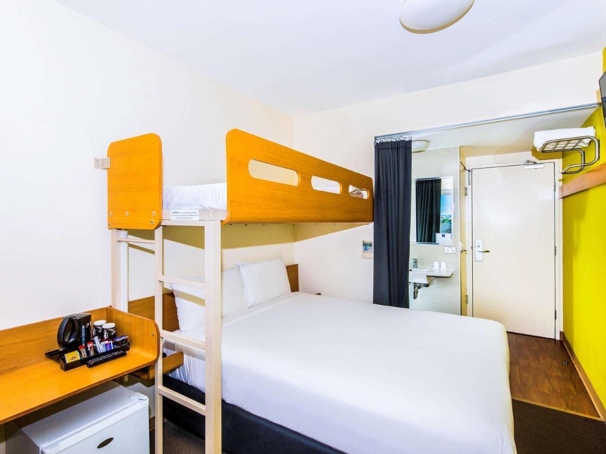 Ibis Budget Sydney Olympic Park Buitenkant foto