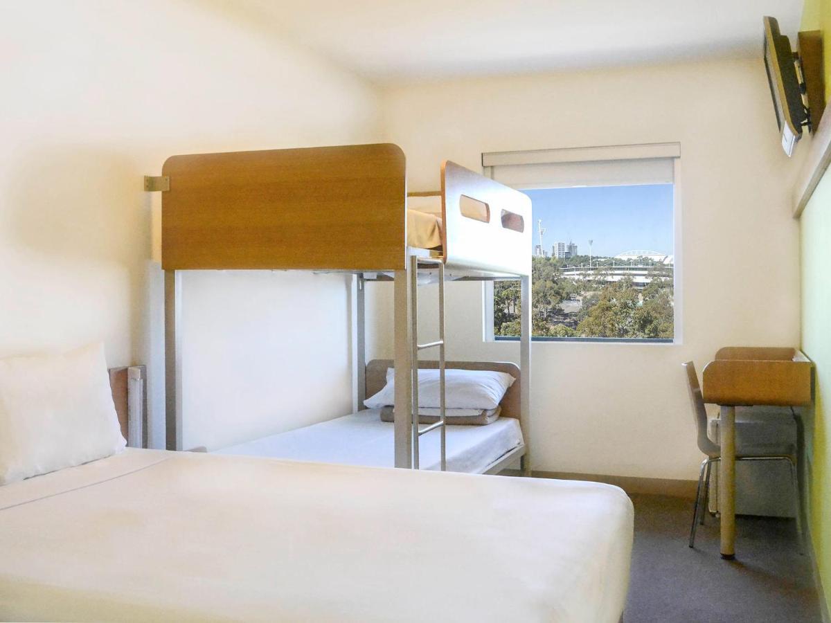 Ibis Budget Sydney Olympic Park Buitenkant foto